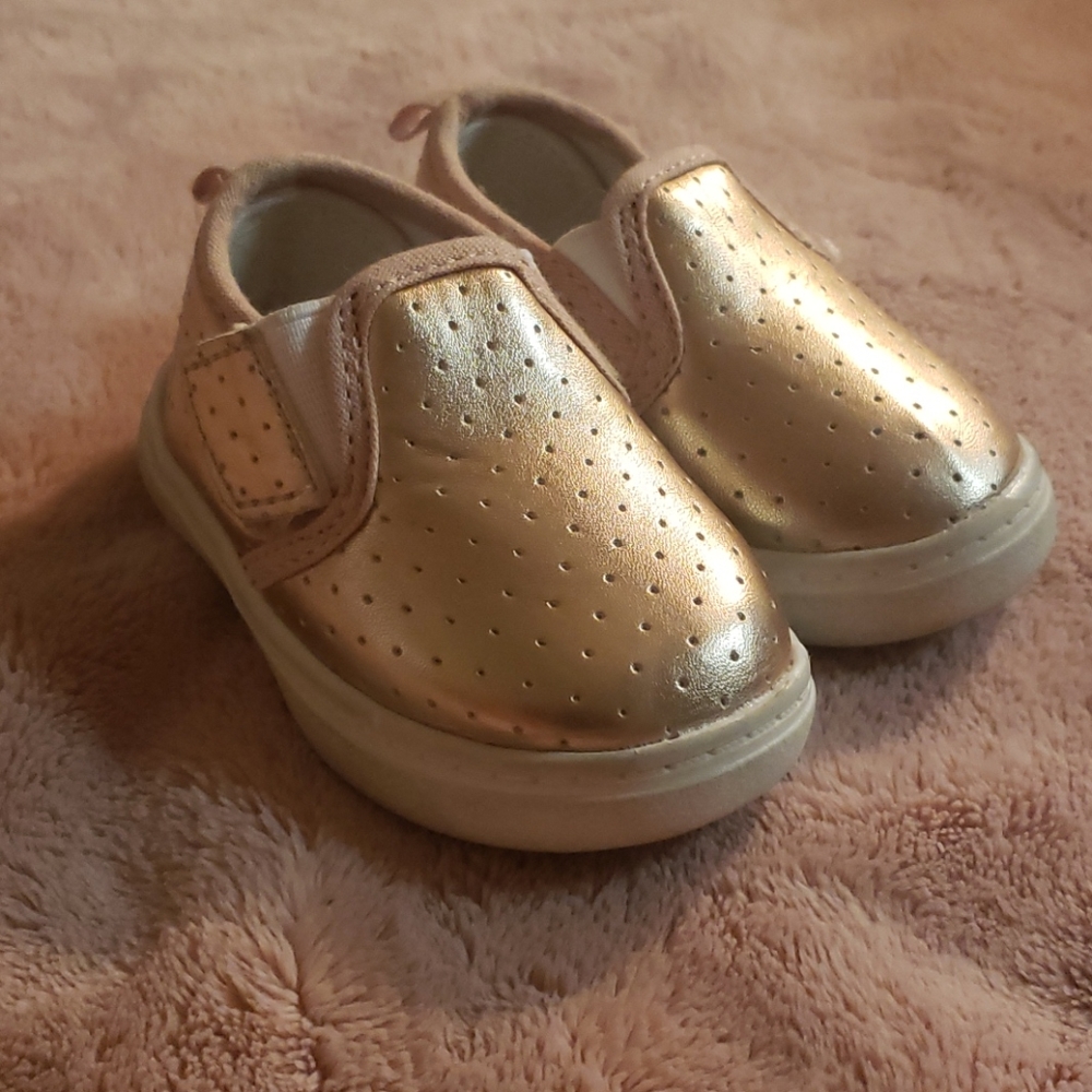 8/$35 Baby shoes
